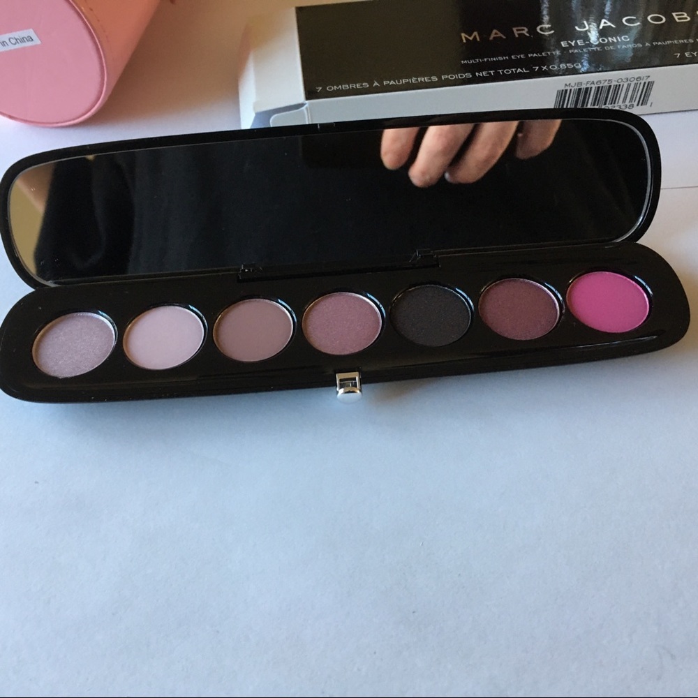 Marc Jacobs Eye conic eyeshadow palette & Pur